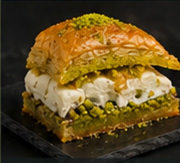 Baklava mit Eis